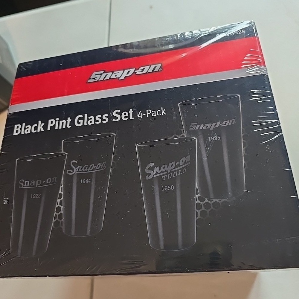 Snap-On Tools Black Pint Glass Set 4pc SEALED